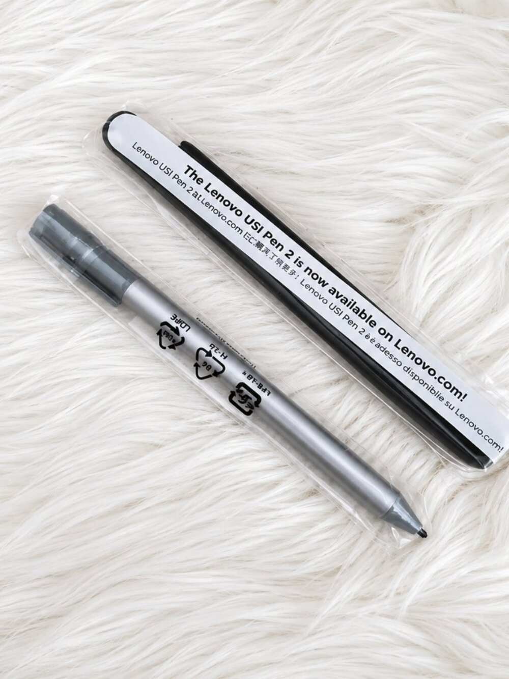 Lenovo Magnetic Pen Case and USI Rechargeable Stylus Pen